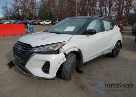 2024 Nissan Kicks Sr Xtronic Cvt z USA, uszkodzony, nr VIN 3N1CP5DV0RL488946